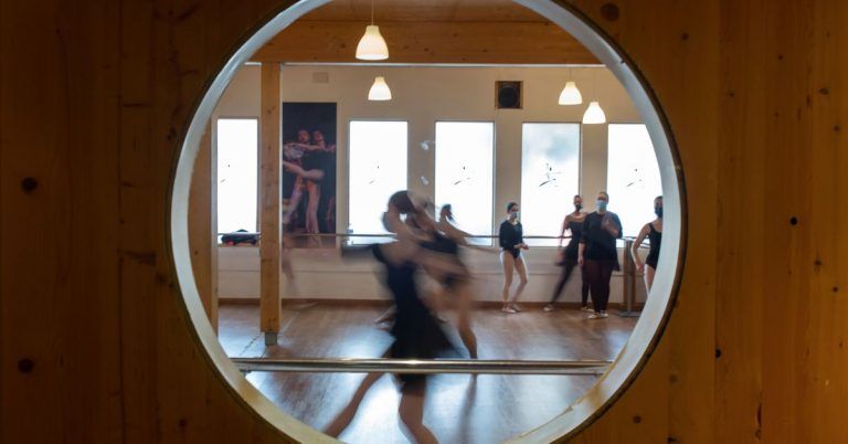 El arte que baila en los Goya y se codea con Netflix