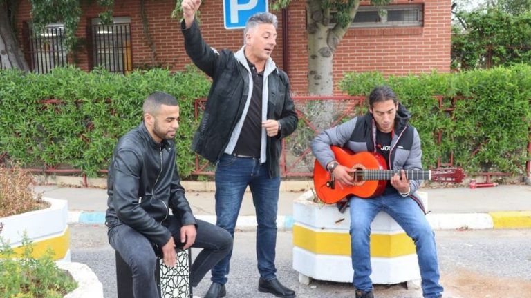 Un expreso agradece su reinserción social a ritmo de flamenco