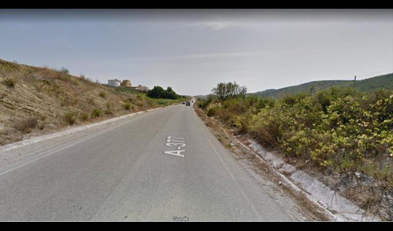 Fallece un motorista al chocar con un turismo en Manilva