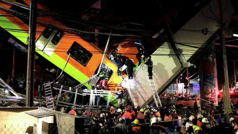 Al menos 23 fallecidos por el derrumbe de un tramo del metro de Ciudad de México