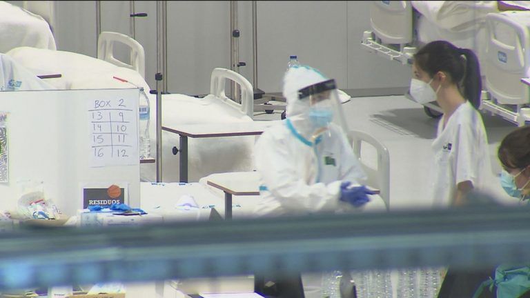 Málaga roza los 2.000 nuevos contagios en un día y registra dos fallecidos