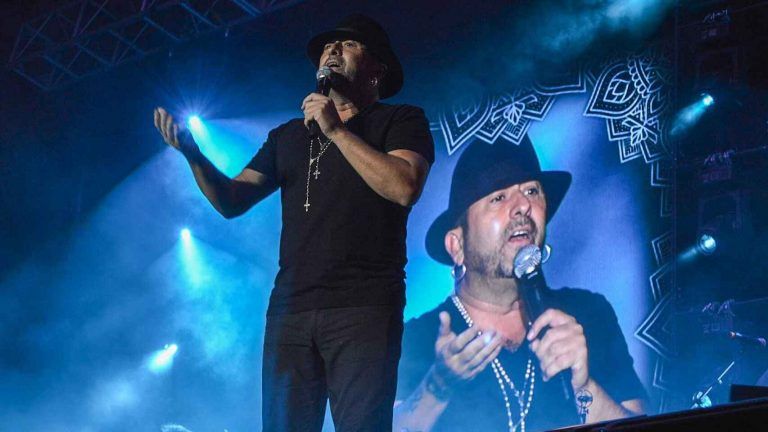 El orgullo barriero une generaciones en un concierto repleto de recuerdos
