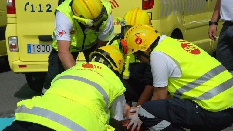 Muere un peatón de 56 años tras ser atropellado por un autobús en El Palo
