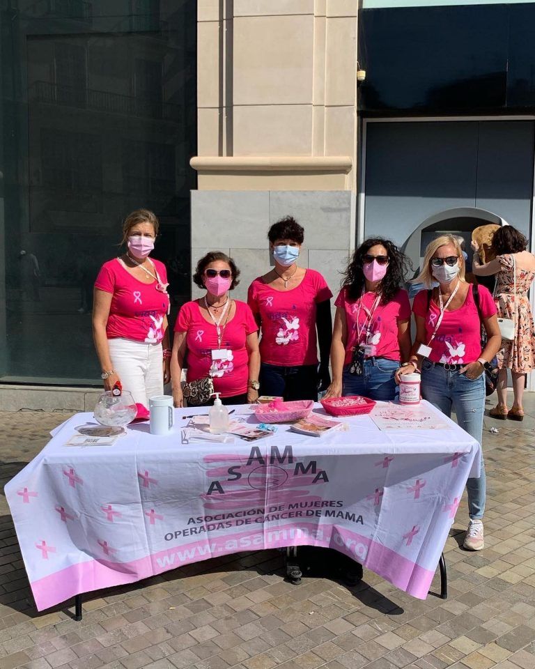Mes Rosa en ASAMMA, la asociación que tiende una mano a las mujeres con cáncer de mama
