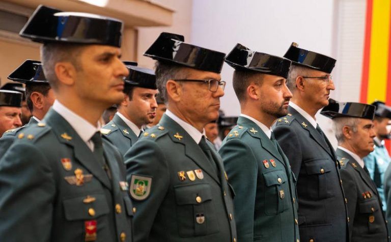 El presidente de la Mancomunidad Axarquía felicita a la Guardia Civil por el Día de su Patrona, la Virgen del Pilar