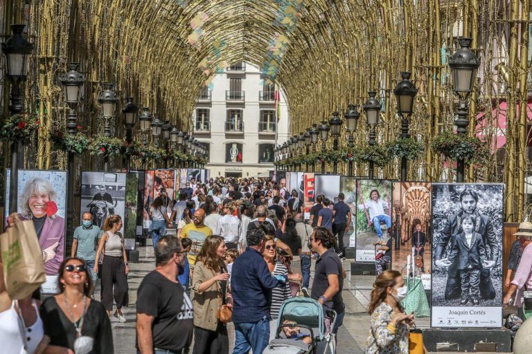 La visión del flamenco en las fotografías de Lorenzo Carnero se exhibe en Málaga