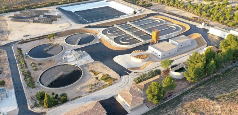 Comienzan las obras en depuradoras de la Axarquía para regar con agua regenerada
