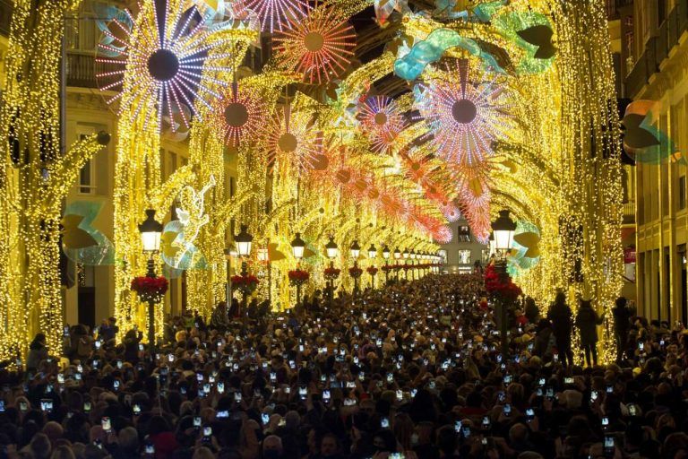 Málaga tendrá mascarilla obligatoria en eventos multitudinarios al aire libre