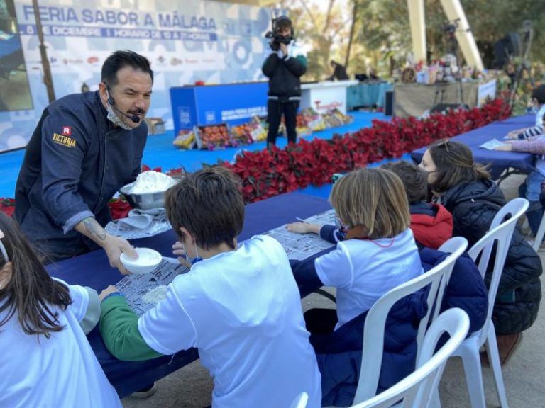 La Feria Sabor a Málaga dedica la jornada de hoy a los niños, que junto a los chefs embajadores de la marca cocinarán sus platos