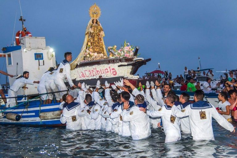 La Junta declara de Interés Turístico la procesión de la Virgen del Carmen de la Carihuela en Torremolinos