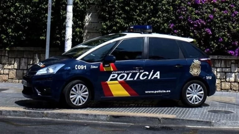Detienen a un hombre tras intentar asfixiar a su pareja en Málaga