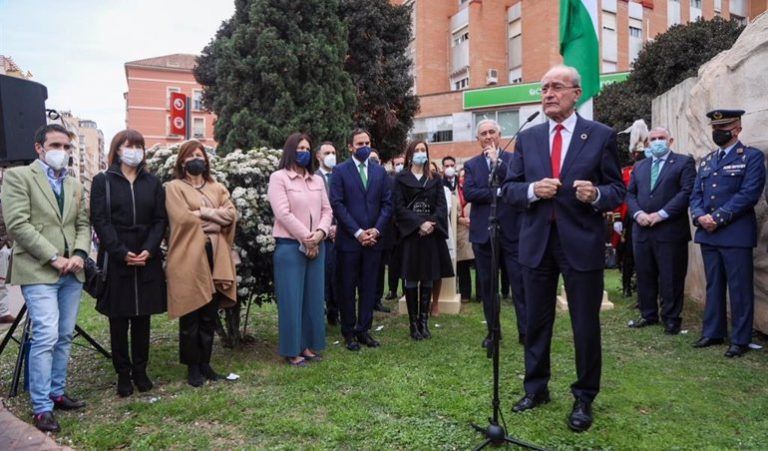 Málaga capital celebra el Día de Andalucía con un emotivo recuerdo al pueblo de Ucrania