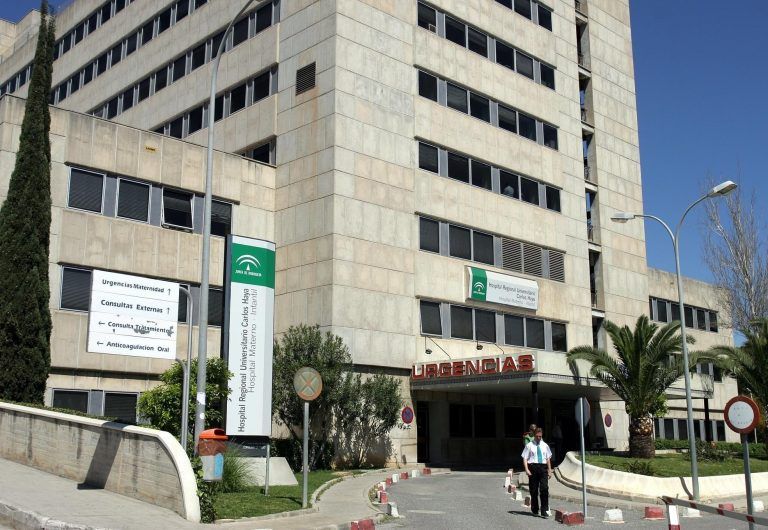 Detienen a los padres de una bebé de 5 meses ingresada desnutrida y con sarna