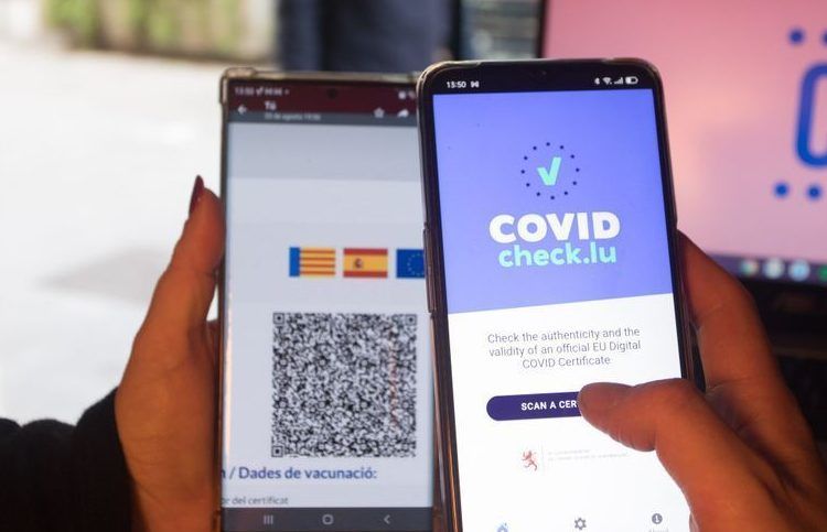 Acaban las restricciones en Andalucía: el pasaporte covid deja de ser obligatorio en ocio y hostelería