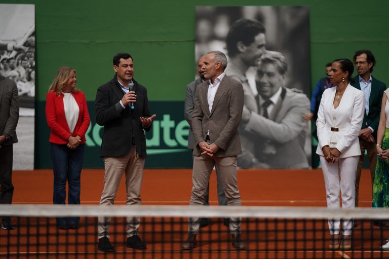 Moreno destaca la capacidad de Andalucía para acoger grandes eventos deportivos como la Copa Davis