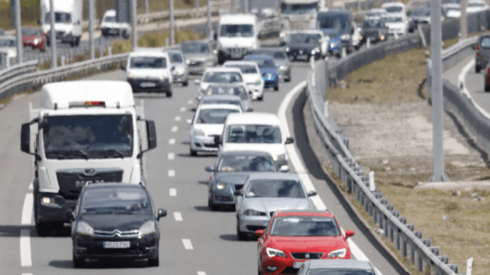 retenciones-en-carretera-por-la-operacion-salida-de-las-vacaciones-de-semana-santa