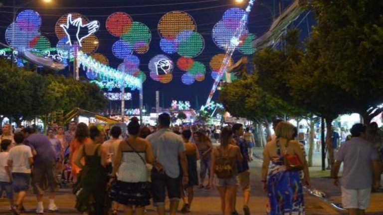 Dos mujeres denuncian posibles casos de sumisión química por ‘pinchazos’ en la Feria de Málaga