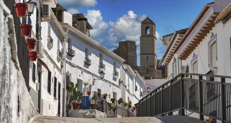 Turismo invierte más de 80.000 euros en la creación del Mirador de los Aljibes en Álora