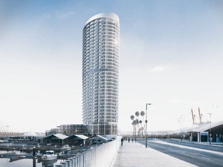 Iceta: «El Ministerio de Cultura no va a prohibir que se erija» la torre del puerto de Málaga