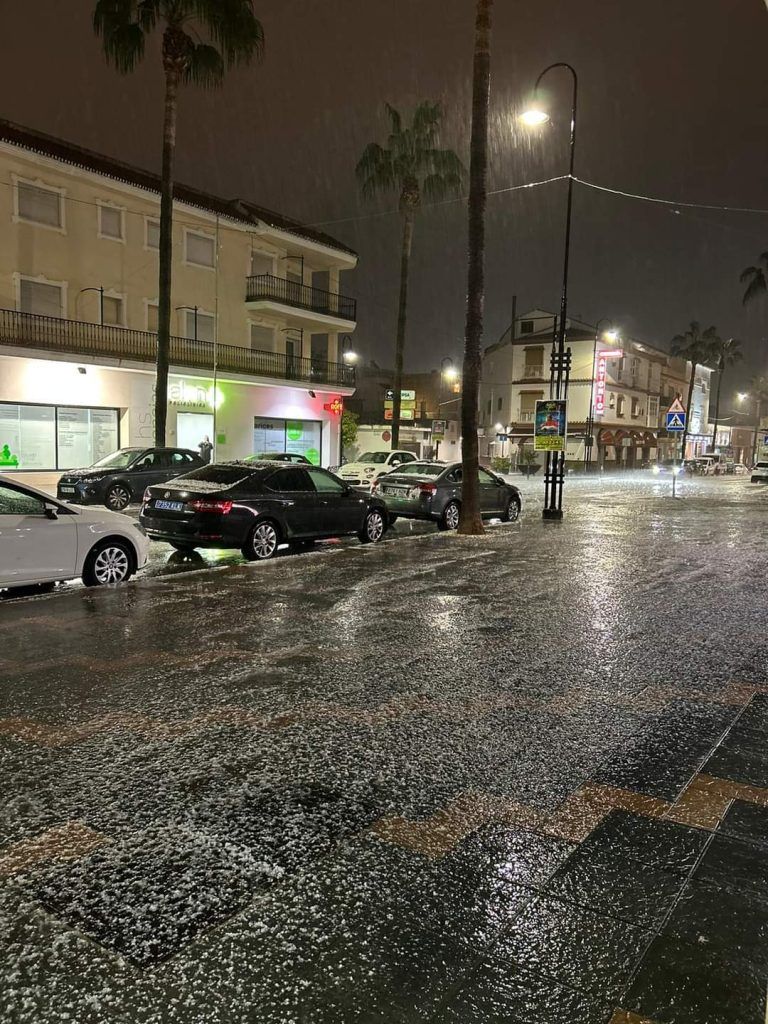 Granizada en varios puntos de Málaga, tormentas y nieve en varios puntos de la provincia