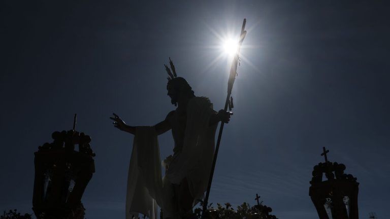 La Agrupación de Hermandades y Cofradías de Ronda recibirá una de las ‘Banderas de Andalucía’ de la Junta