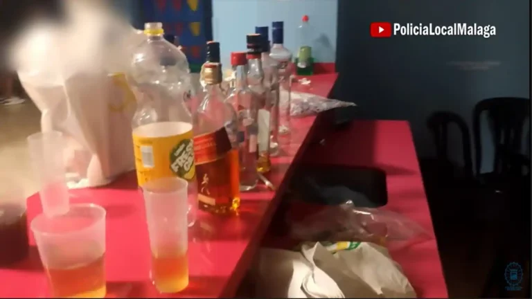 Desalojan en Málaga un local de fiestas infantiles que superaba el aforo con 66 menores y donde consumían alcohol