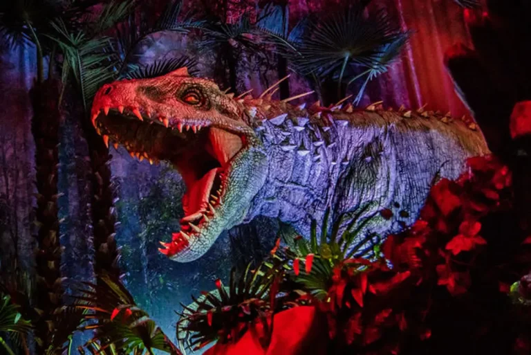 Llega a Málaga  la mayor exposición de dinosaurios animatrónicos a tamaño real, Dinosaurs Tour.