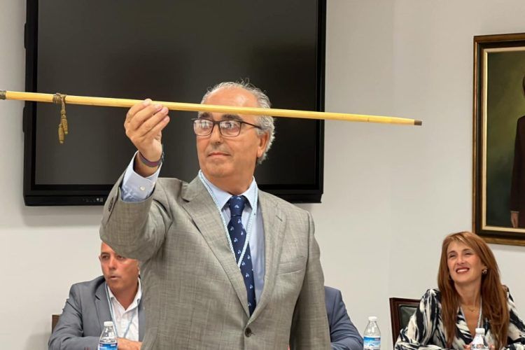El pacto ‘anti-natura’ que da la alcaldía al PP en Manilva