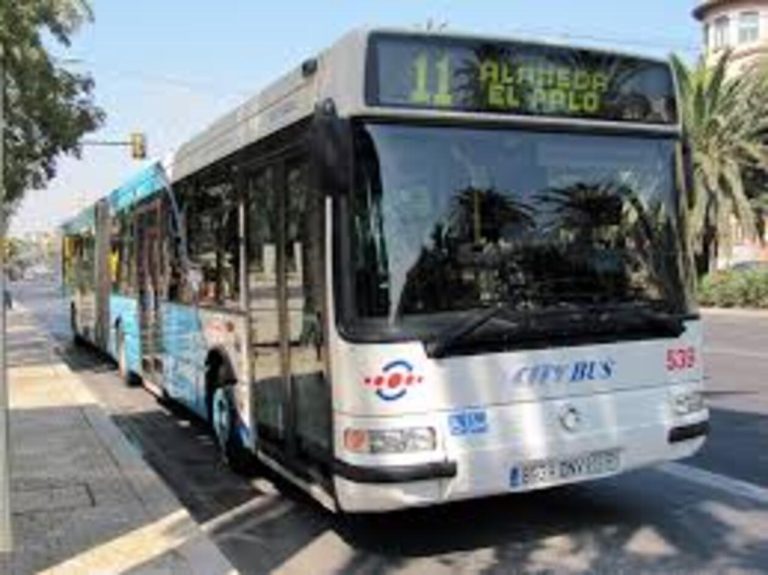 Málaga mantiene la reducción del 50% de precios de transporte urbano durante el segundo semestre para abonos y tarjetas