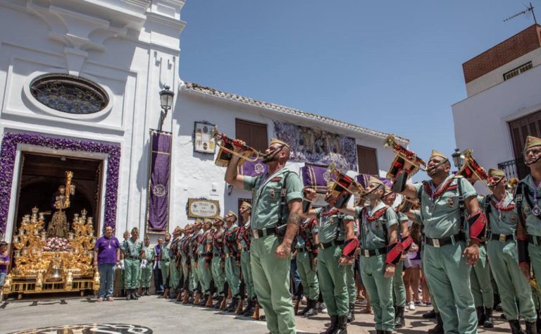La Legión Española recorre las calles de Alhaurín el Grande