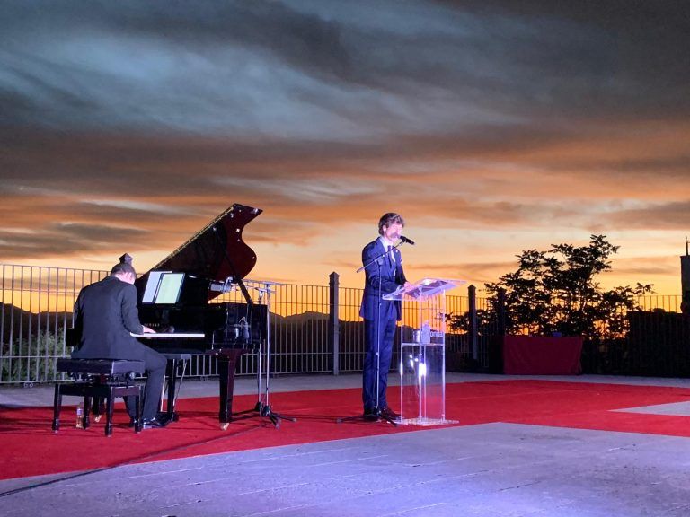Manuel Lombo da el pistoletazo de salida oficial a las fiestas de Pedro Romero con una oda a las tradiciones rondeñas en su emotivo pregón