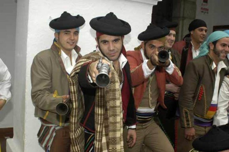Recreaciones históricas, cerveza,ferias, festival árabe y Almendras las fiestas de los pueblos este fin de semana en la provincia