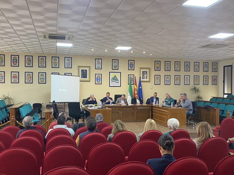 La Mancomunidad acoge la Asamblea de la Asociación Sipam de la uva pasa de Málaga en la Axarquía