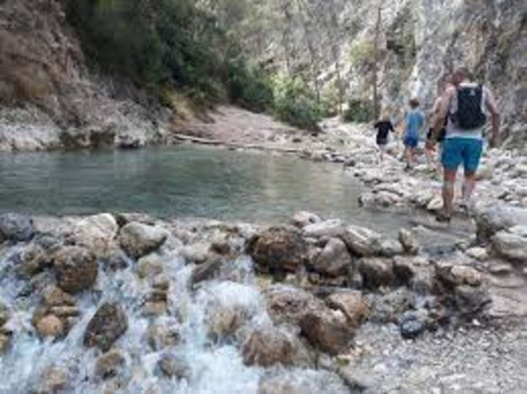 La sobreexplotación y masificación del río Chillar estará controlada para su acceso