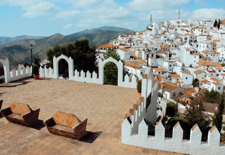 Los cinco Pueblos mágicos de la Axarquía