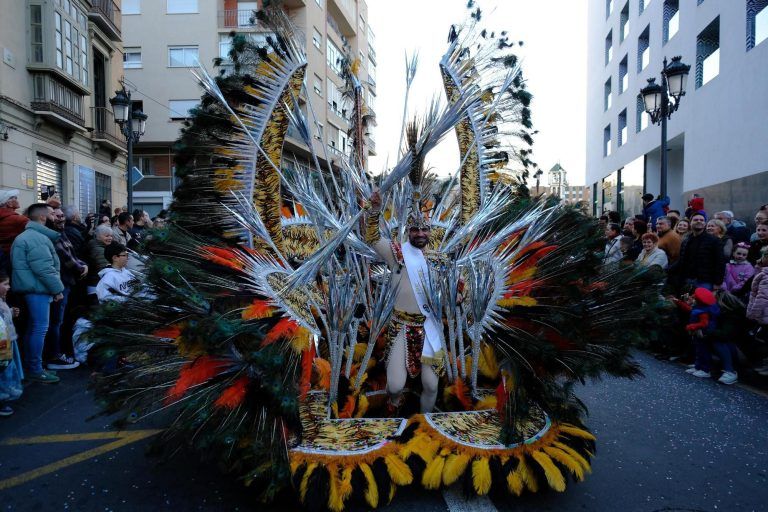 Último  fin de semana del Carnaval Málaga 2024 con la Batalla de las Flores y el Entierro del Boquerón