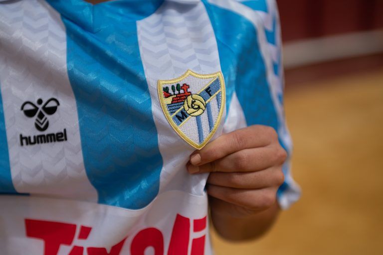 La nueva camiseta del Málaga, agotada en 3 solo horas