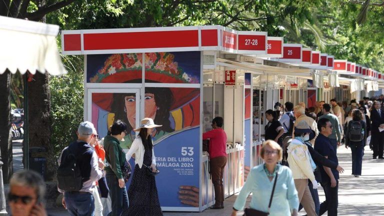 Arranca la 53 edición de la Feria del Libro de Málaga, que vuelve al Paseo del Parque