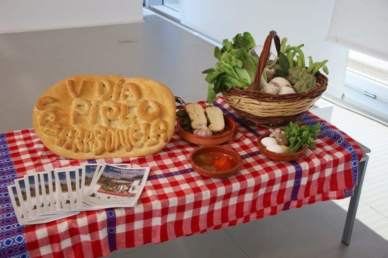 Casarabonela celebra su V Día del Pipeo para rendir homenaje a su plato más tradicional