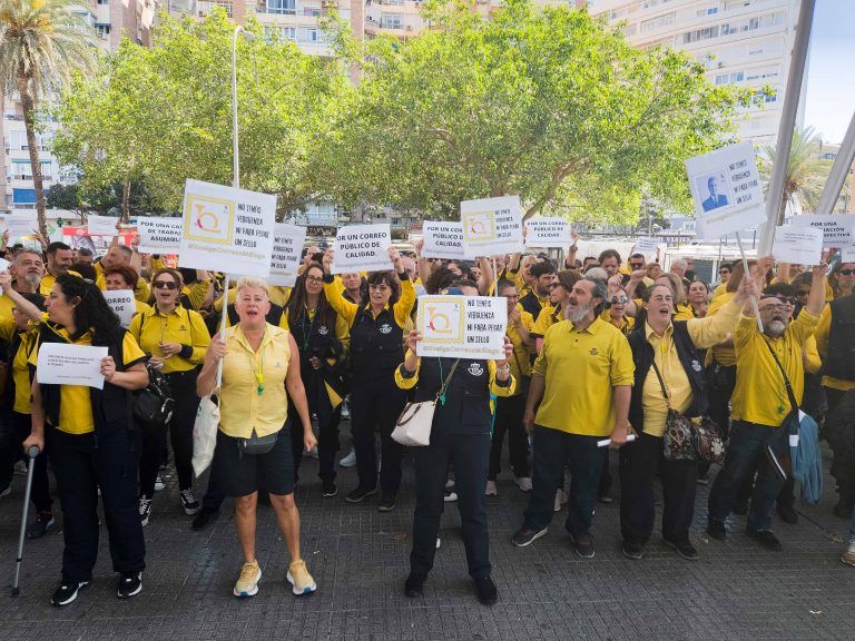 Correos realiza 78 contrataciones exprés en Málaga tras el éxito de la huelga provincial contra la falta de personal