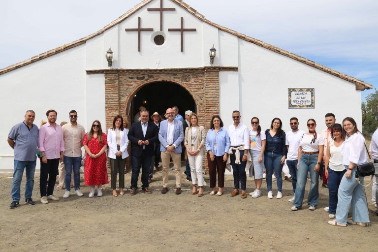 La XXXI edición del Festival de Verdiales Ermita de las Tres Cruces reunió a una decena de pandas