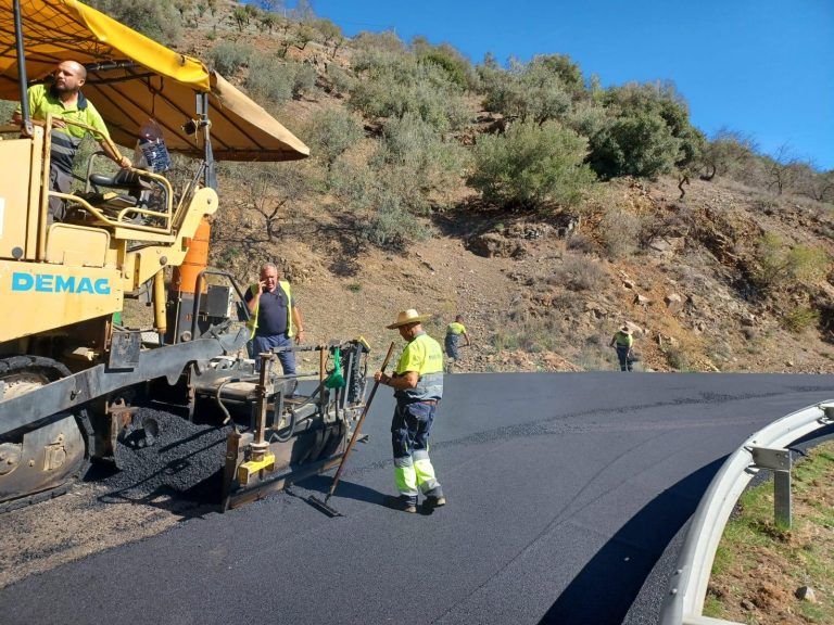 La Diputación aprueba la licitación por 5,3 millones de euros de un nuevo plan de asfaltado en 14 carreteras