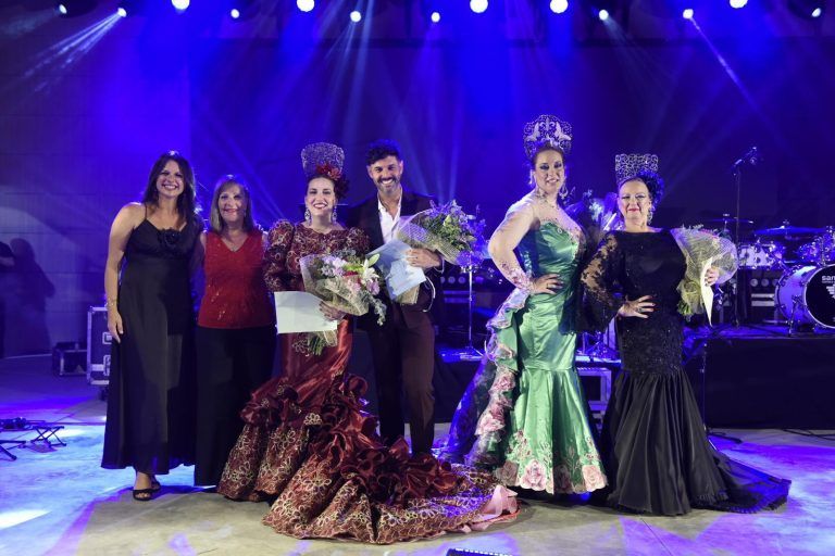 La jienense Toñi Ronquillo se hace con el X Certamen de Copla de Rincón de la Victoria