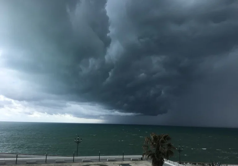 Cambio brusco del tiempo para esta jueves: lluvias y tormentas para este jueves
