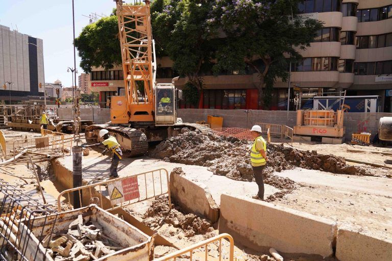 La Junta licita la ampliación de la nueva línea de metro con tres opciones hacia El Palo, el PTA o Ciudad Jardín