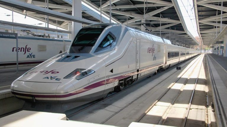 Huelga de trenes Renfe en Málaga el 1 de abril: estos son los servicios mínimos