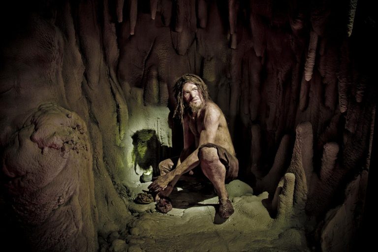 Una visita que deja huella, la Cueva de Nerja: Un tesoro de estalactitas, arte y misterio