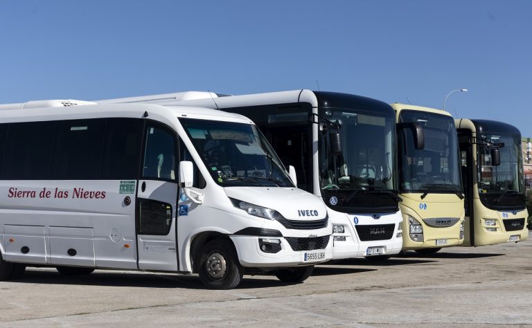 COMIENZA LA LÍNEA DE CONEXIÓN SIERRA DE LAS NIEVES Y LA PLAYA DE TORREMOLINOS PARA ESTE VERANO 2025