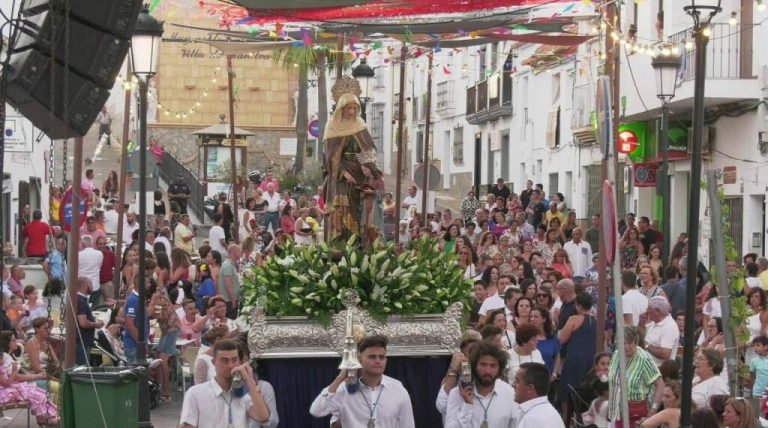Manilva vive este sábado uno de los días más emotivos: la Festividad de Santa Ana