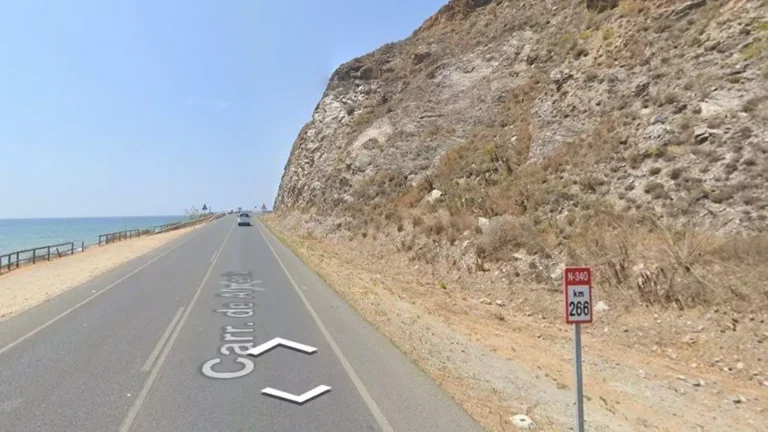 Muere un ciclista tras ser atropellado en la N-340 a su paso por Almayate